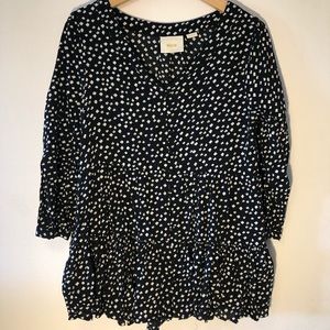 Maeve tiered black& white button down flowy top m